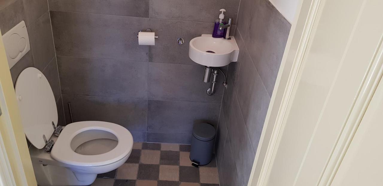 Prachtig Vrijstaand Appartement Aan Het Water Heerhugowaard Exteriör bild