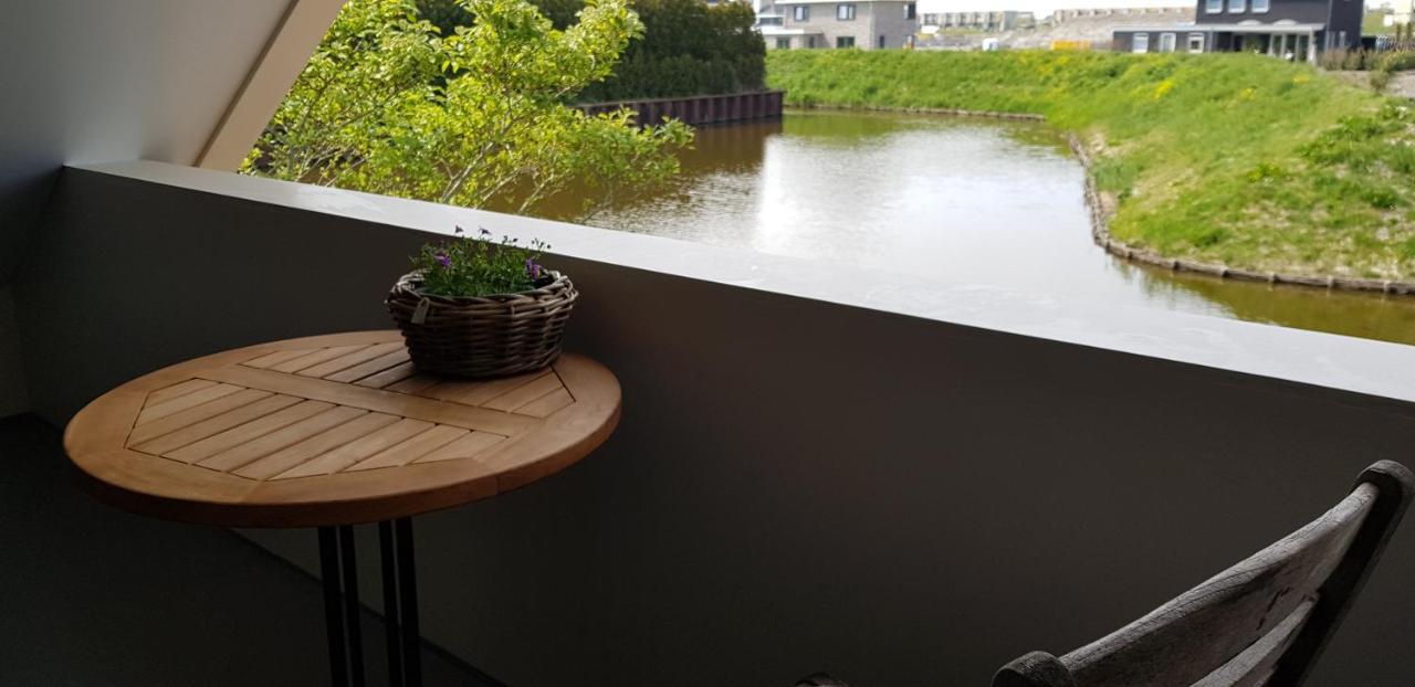 Prachtig Vrijstaand Appartement Aan Het Water Heerhugowaard Exteriör bild